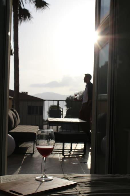 Appartamento Romantico Con Piscina Cervo Exterior photo
